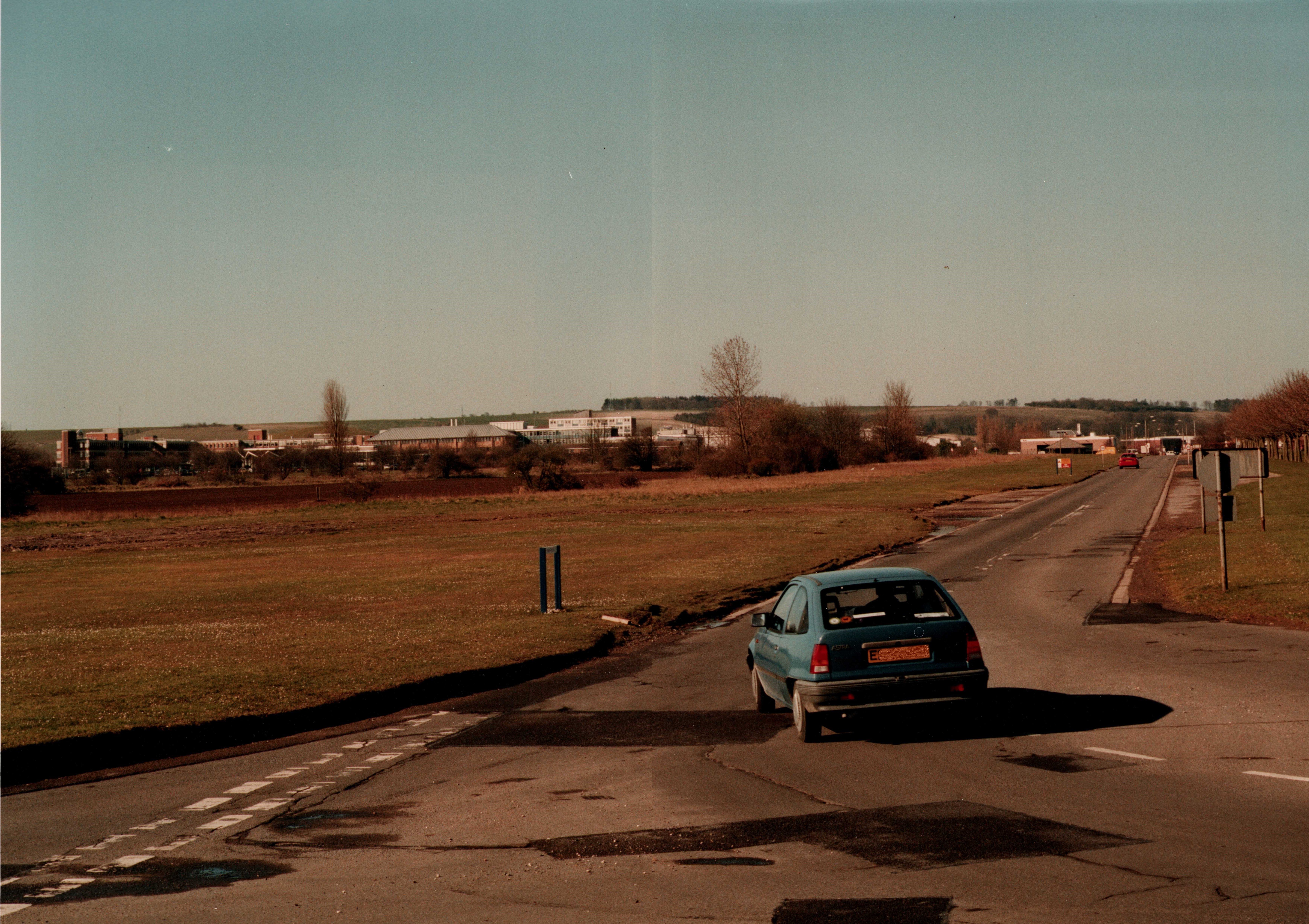 On Fermi Avenue heading towards Rutherford Laboratory (1995, 95RC1962)
