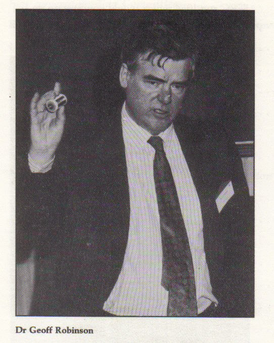 Dr Geoff Robinson