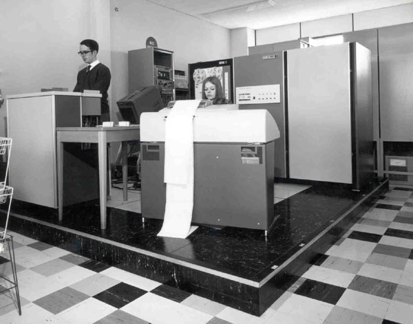 Eric Thomas and Heather Bywater with the Sigma 2