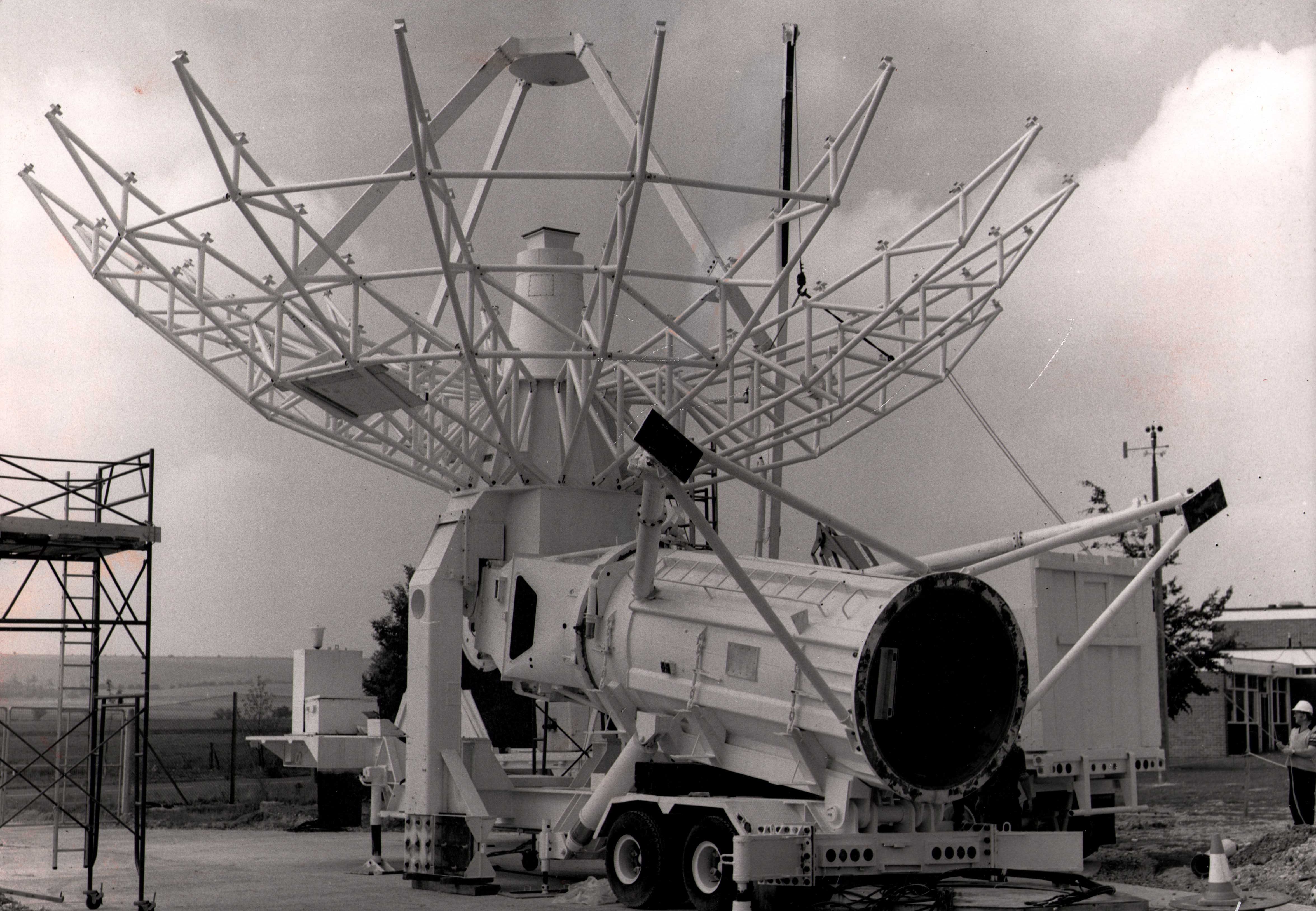 Assembling the dish at Cooby Creek (1966)
